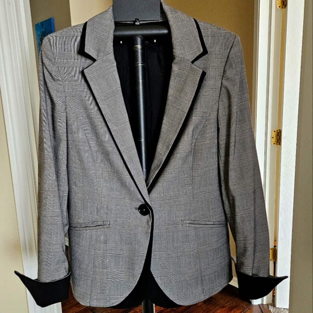 Anne Klein Gray Glen Plaid Blazer with Black Trim